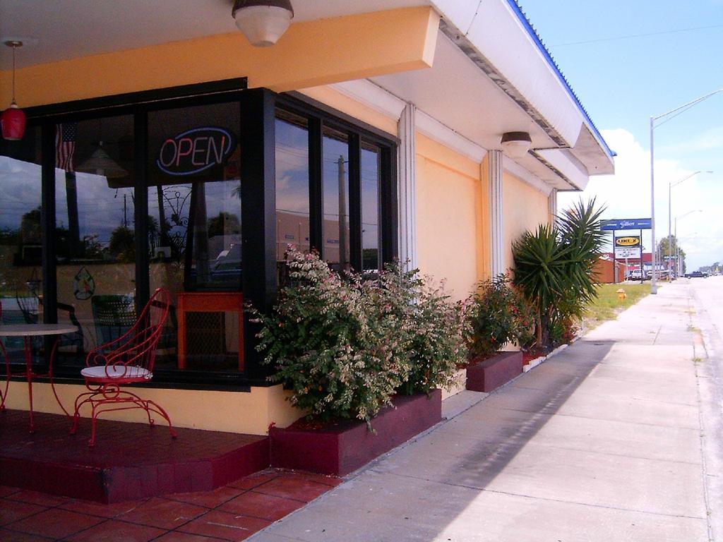 Budget Inn Of Okeechobee Ngoại thất bức ảnh